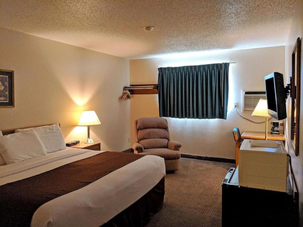 Americas Best Value Inn Torrington Bagian luar foto